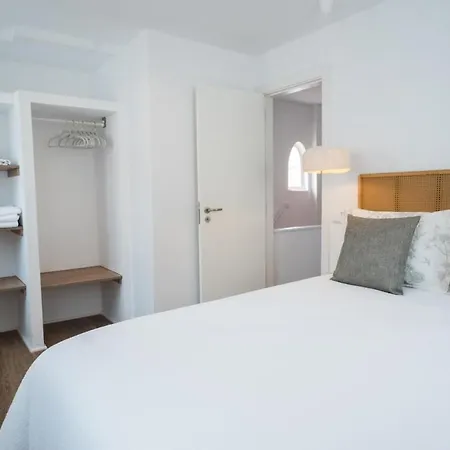 The Bird House Nazaré