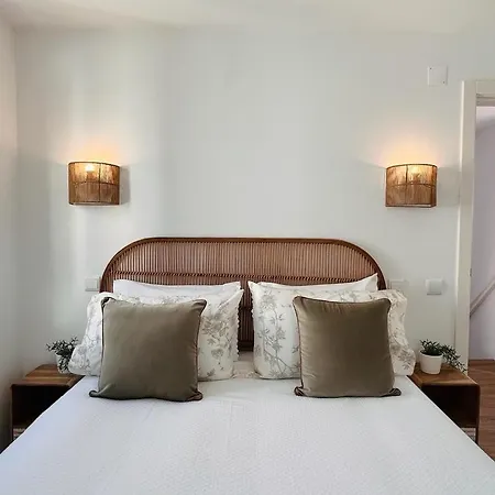 The Bird House * Nazaré