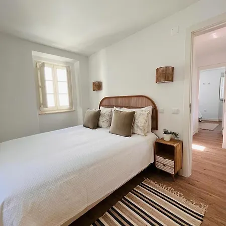 The Bird House * Nazaré