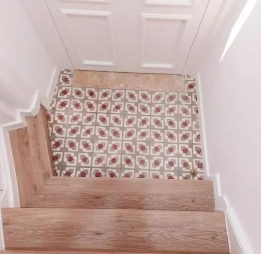 The Bird House Nazare