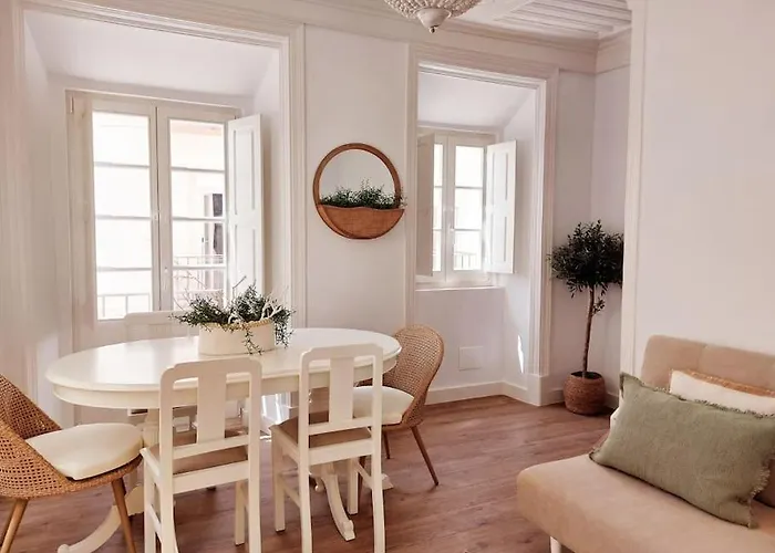 The Bird House Apartment *