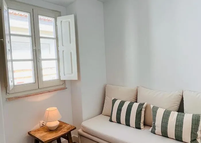 The Bird House Apartment *