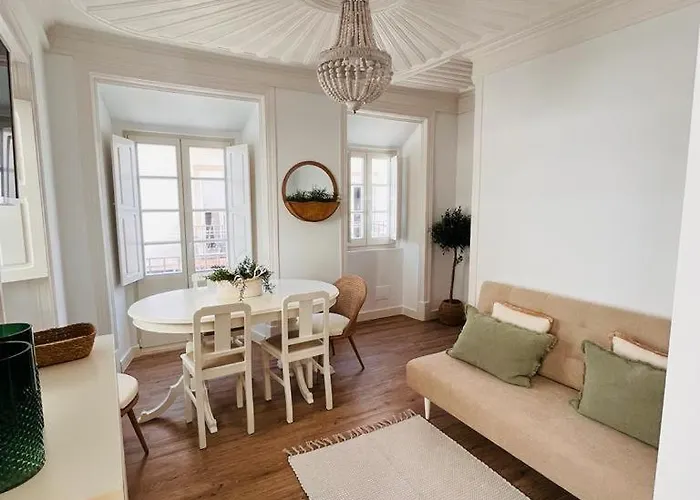 The Bird House Apartment